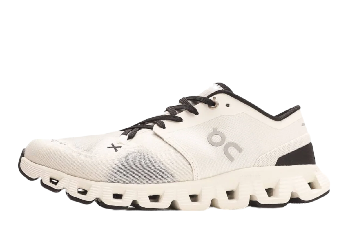 Cloud X 3 in Ivory Black Edition