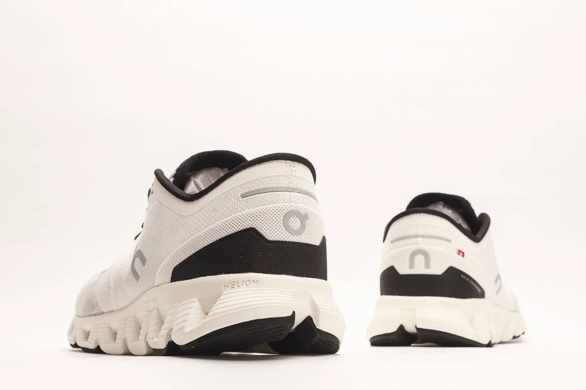 Cloud X 3 in Ivory Black Edition