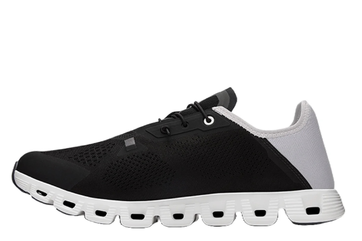 On Cloud V2 in Black and Grey