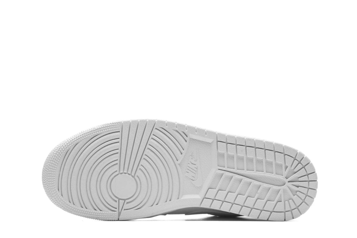 Air Jordan 1 Low in Triple White