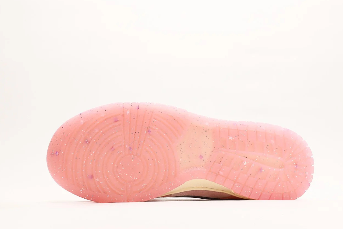 Nike Dunk Low LX Barbie Edition