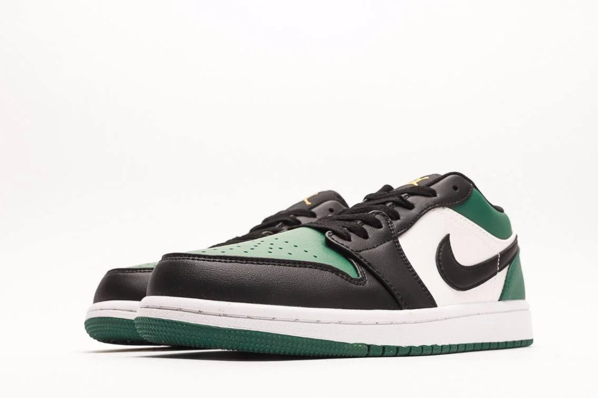 Air Jordan 1 Low Green Toe Edition