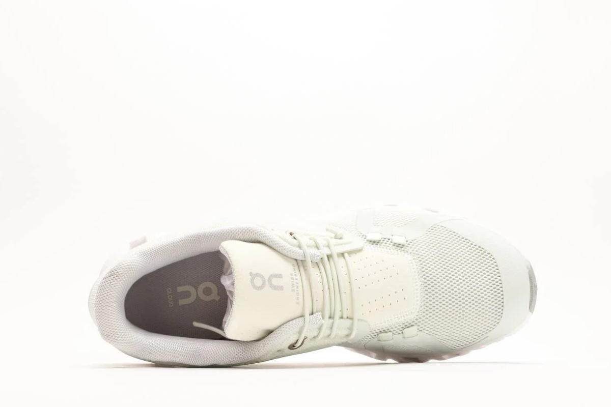 On Cloud 5 White Edition