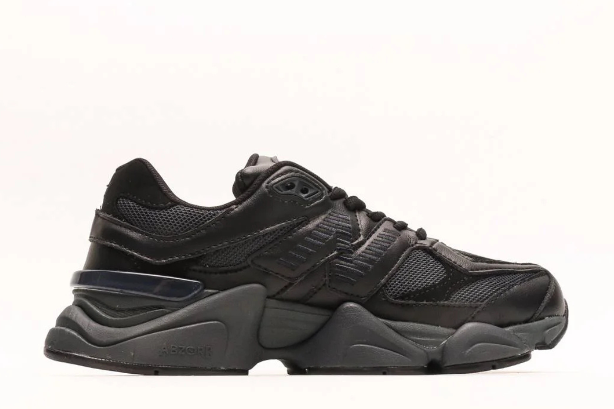 New Balance 9060 Triple Black Edition