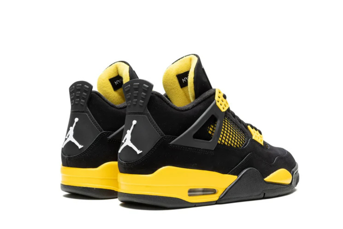 Air Jordan 4 Retro "Thunder" 2023 Edition