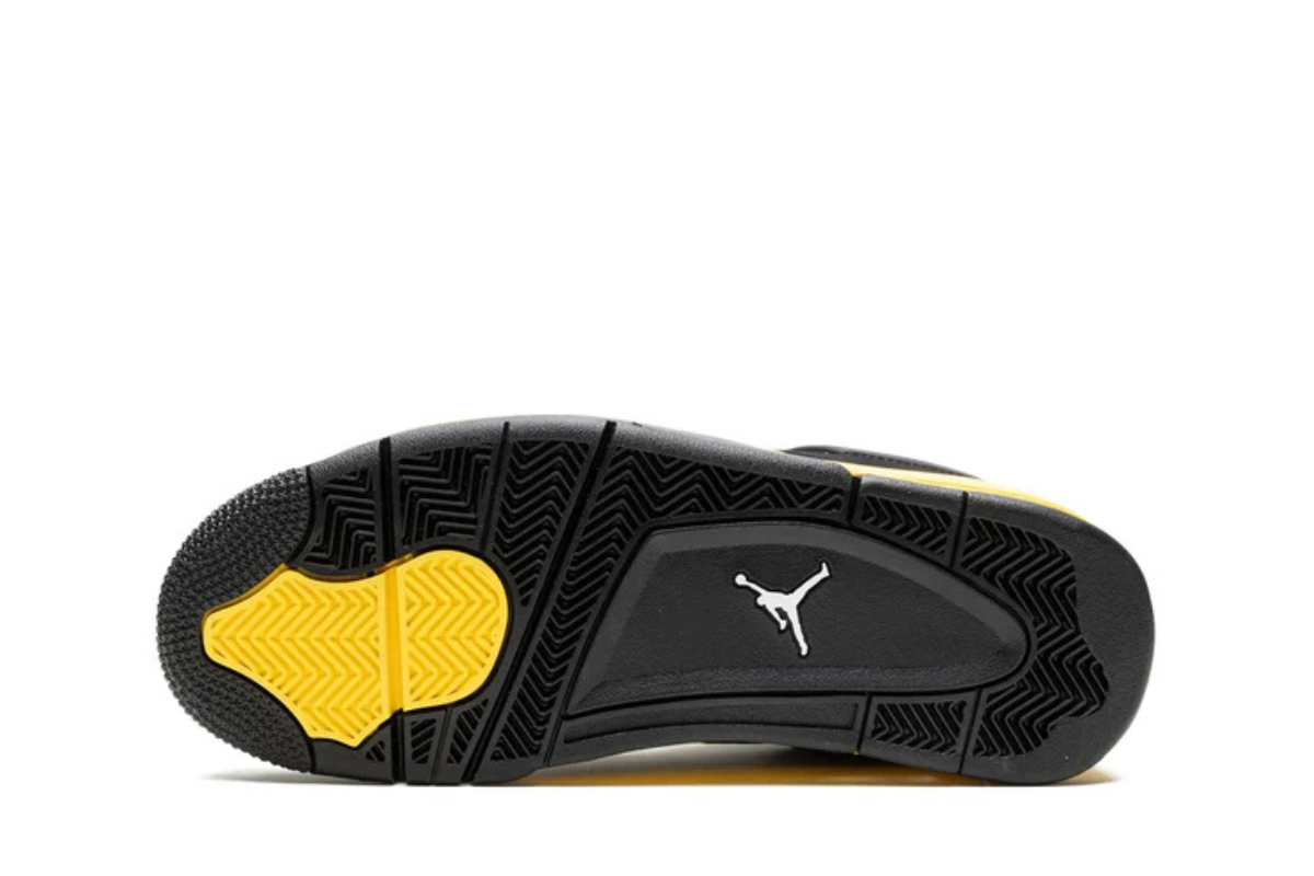 Air Jordan 4 Retro "Thunder" 2023 Edition