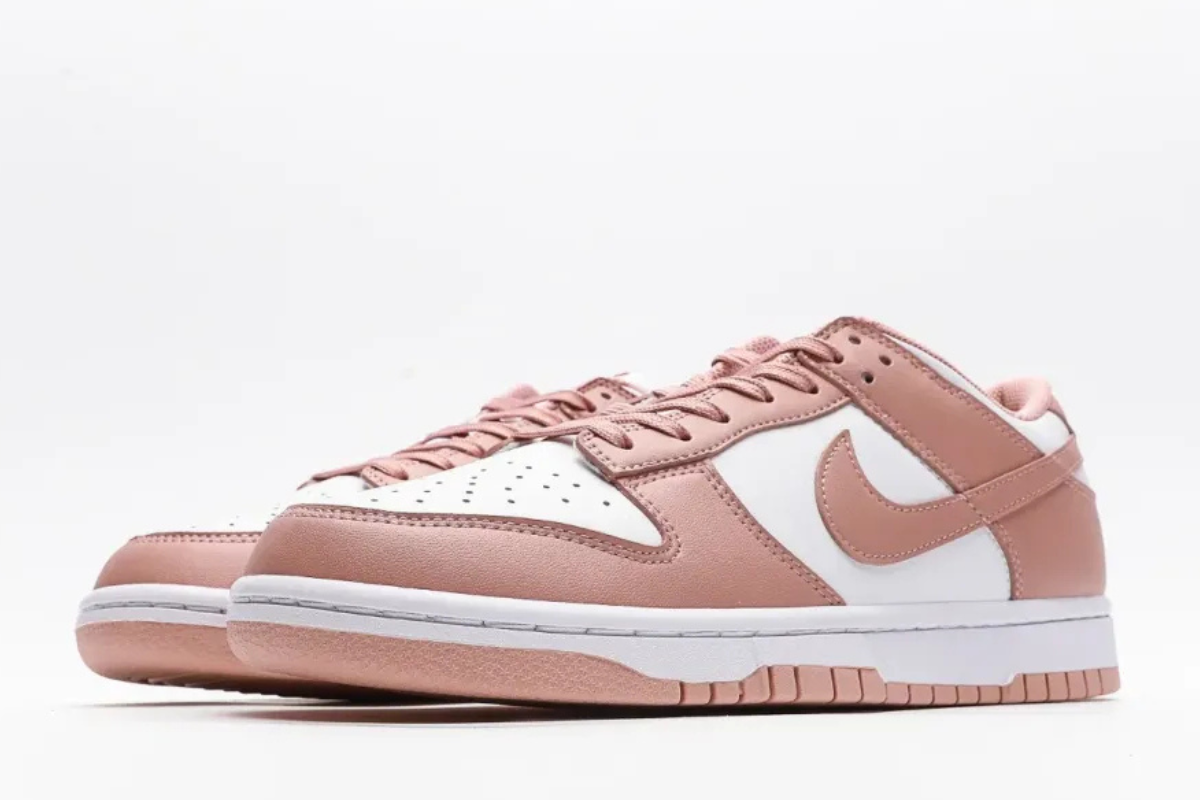 Nike SB Dunk Low Rose Whisper Edition