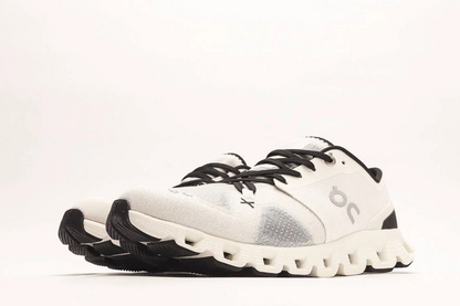 Cloud X 3 in Ivory Black Edition