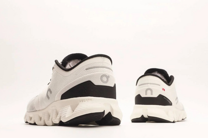 Cloud X 3 in Ivory Black Edition