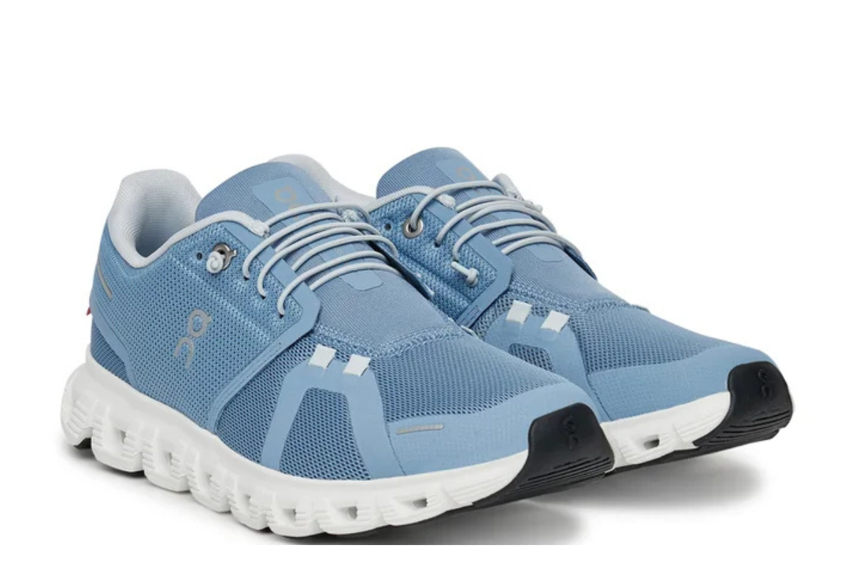 On Cloud Chambray White colorway