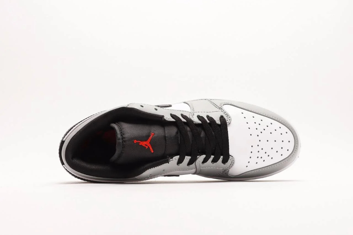 Air Jordan 1 Low Light Smoke Grey Edition