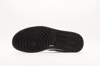 Air Jordan 1 Low Light Smoke Grey Edition