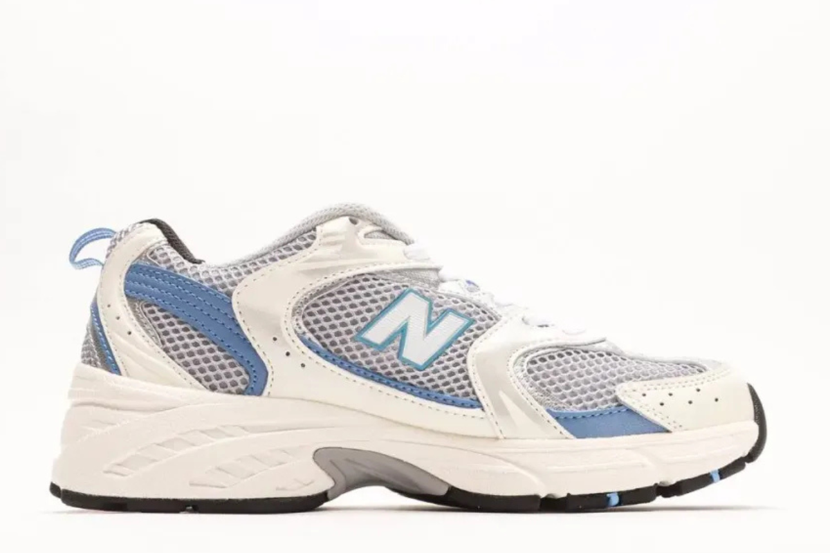 New Balance 530 in Silver and Blue