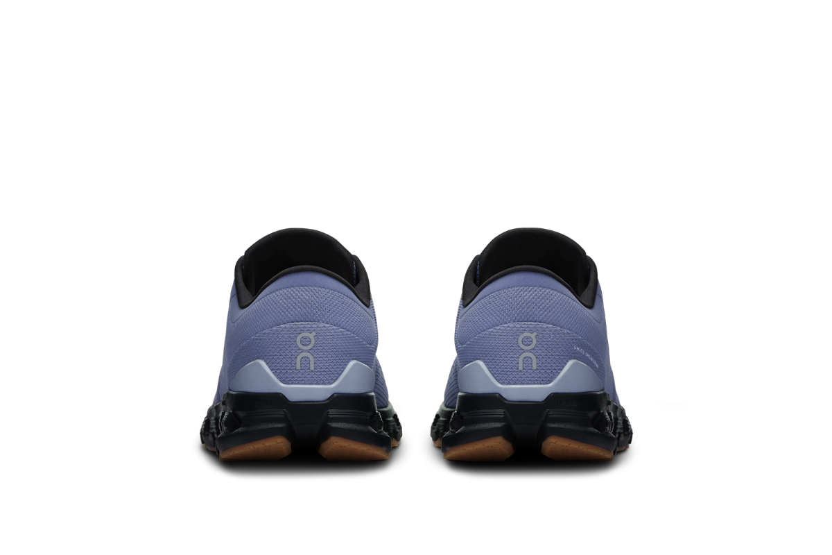 On Cloud X 4 in FEATHER/BLACK