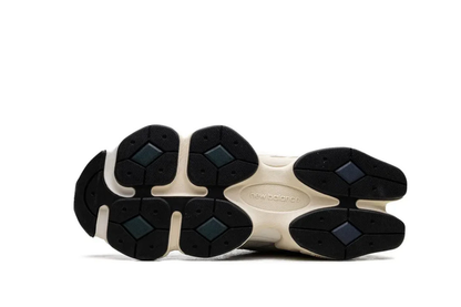 New Balance 9060 in the striking 'Concrete Vintage Indigo New Spruce'