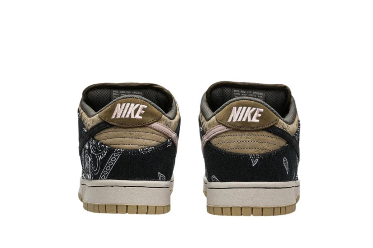 Nike Dunk Low SB x Travis Scott