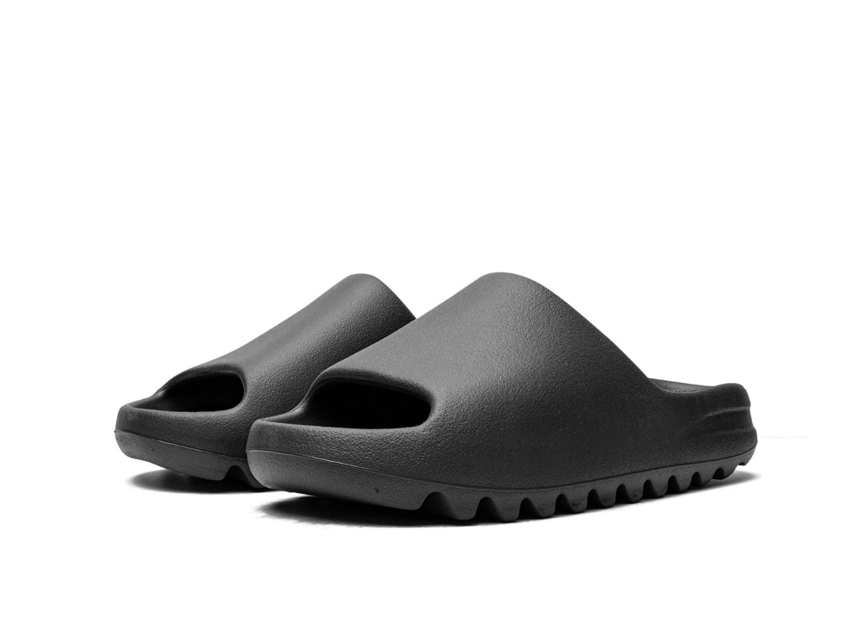 Adidas Yeezy Slide in Black