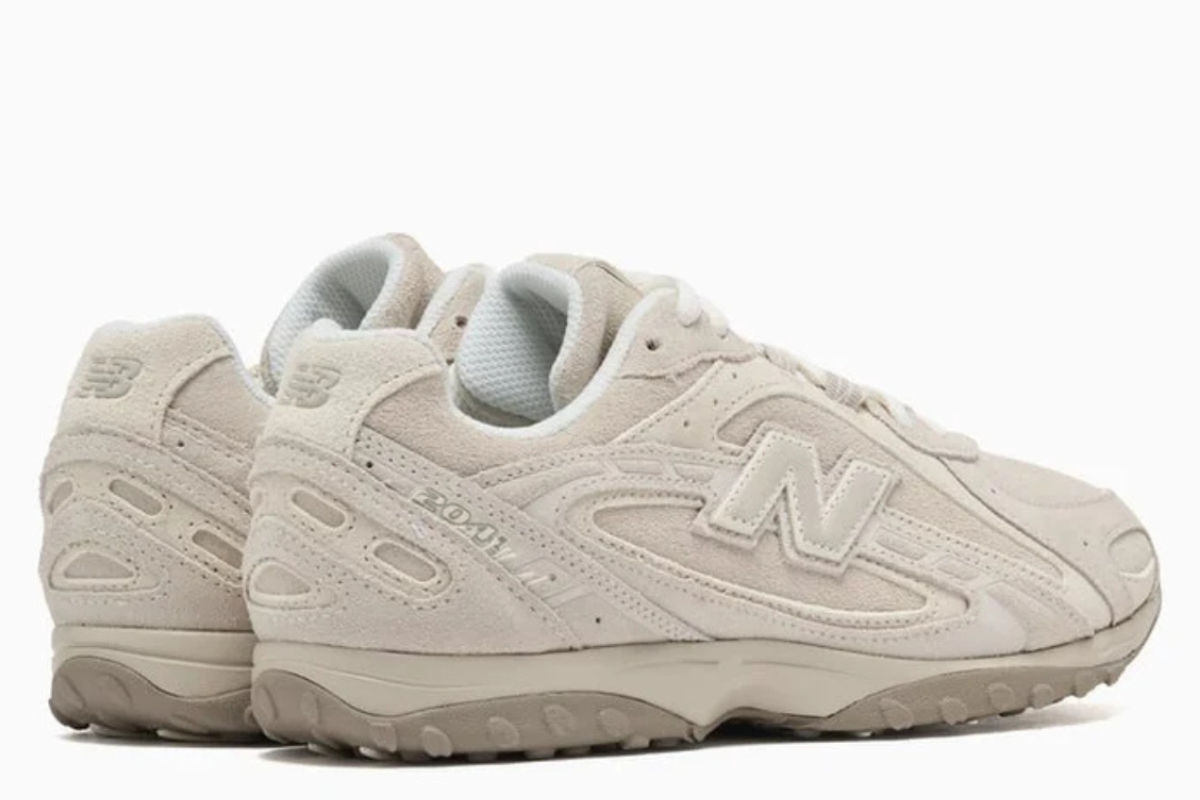 New Balance 204L Timberwolf Colorway