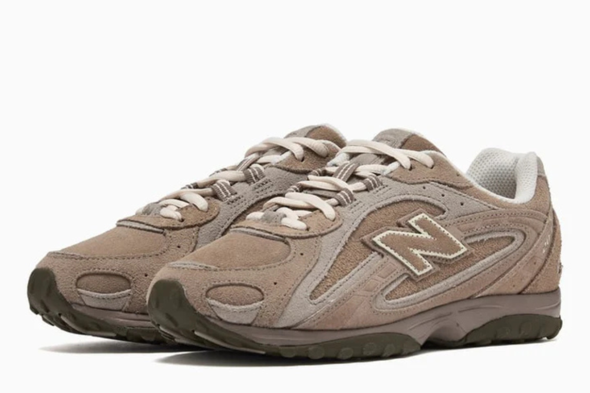 New Balance 204L Mushroom Arid Stone Colorway