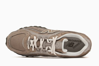 New Balance 204L Mushroom Arid Stone Colorway