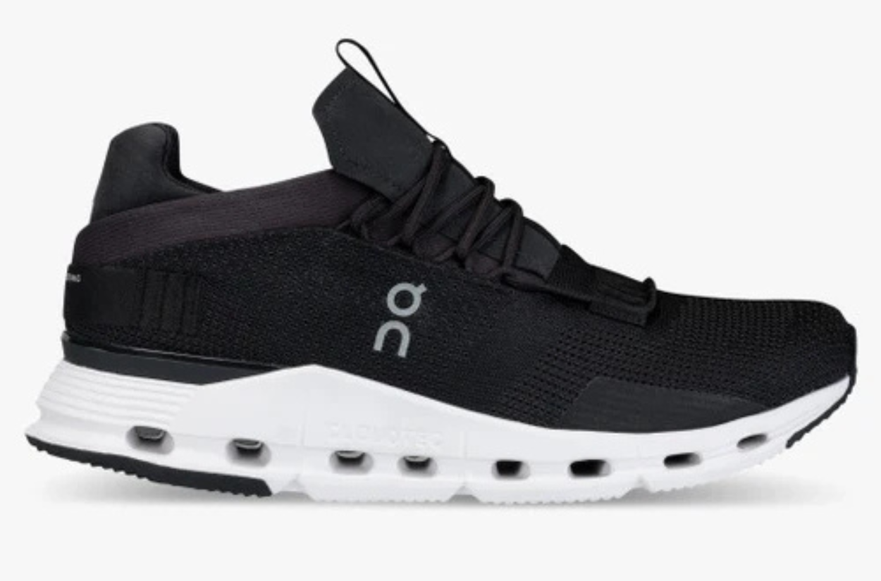 On Cloudnova, Black/White