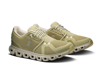 On Cloud 6 - Caper / Ice Colorway