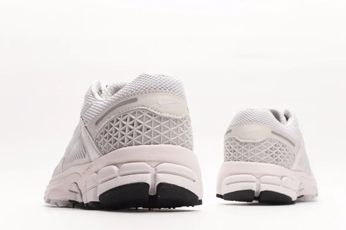 Nike NK Zoom Vomero 5 SP Vomero
