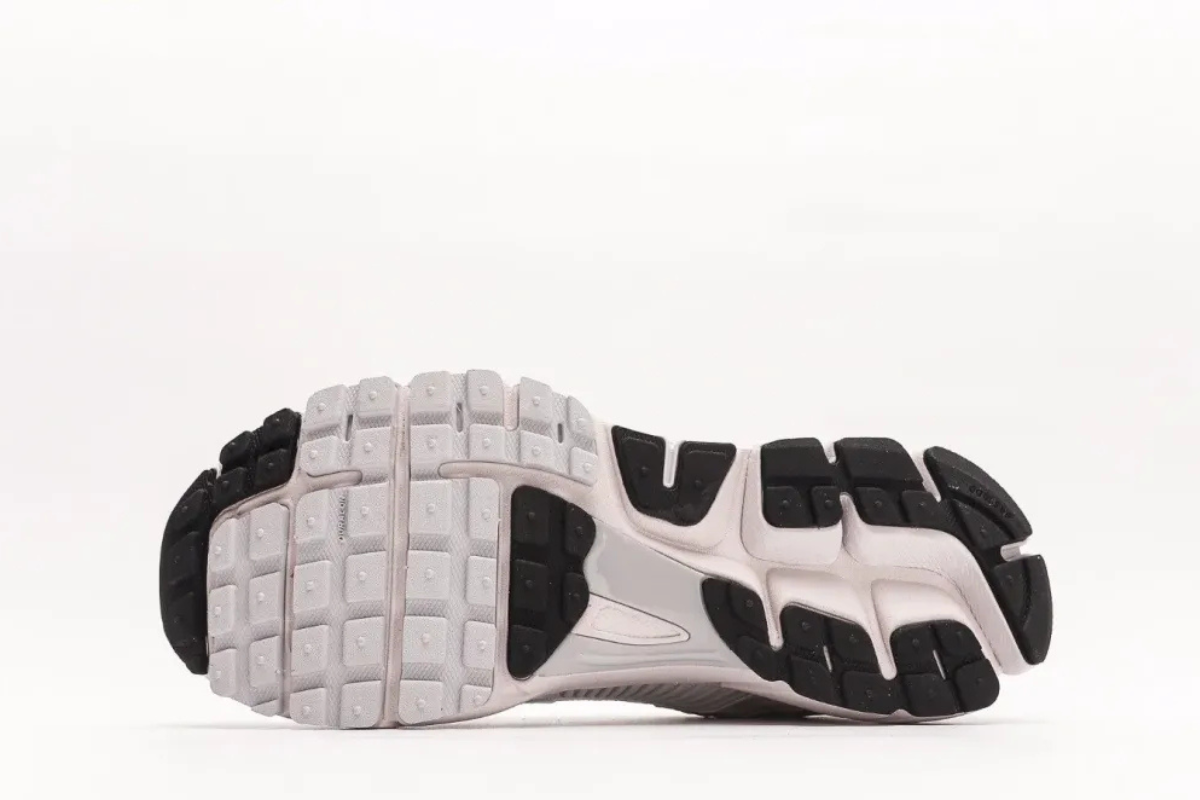 Nike NK Zoom Vomero 5 SP Vomero