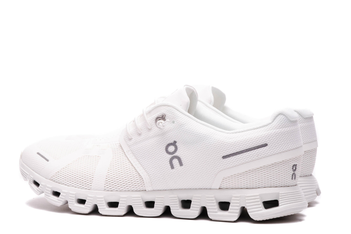 On Cloud 6 White/White