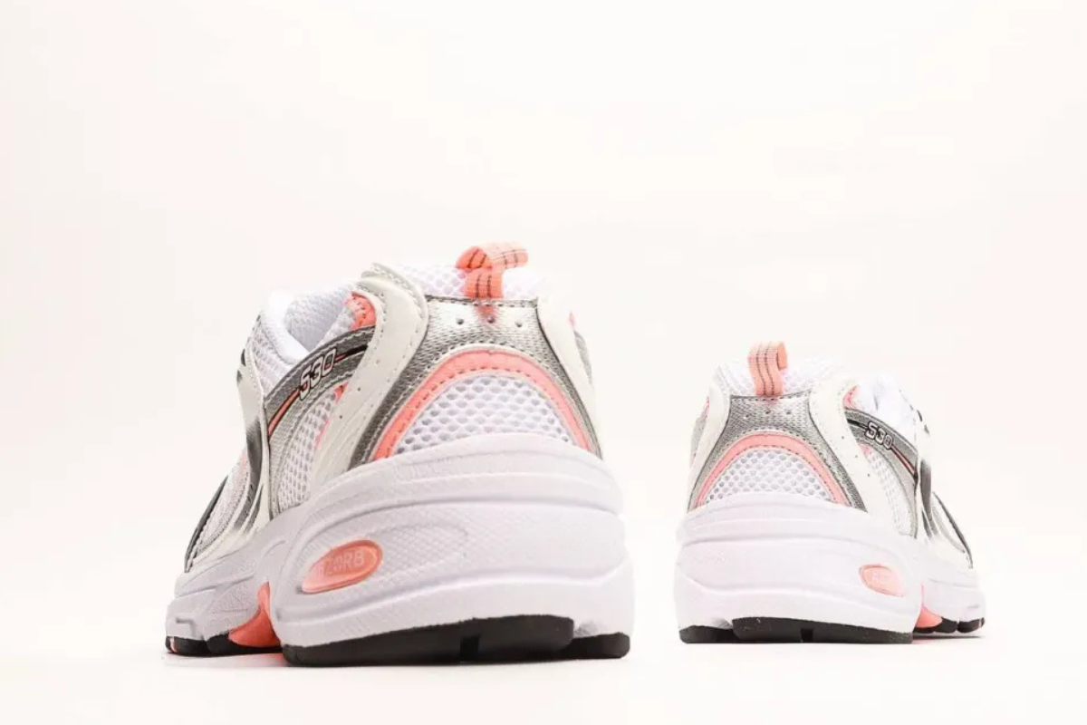 New Balance 530 in White and Paradise Pink