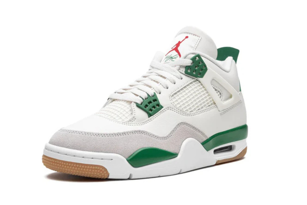 Air Jordan 4 Retro SB "Pine Green" Edition
