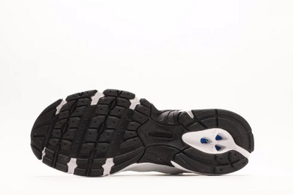 New Balance 530 in White and Black