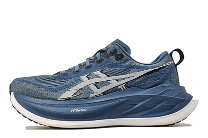 Asics Superblast 2 Winter Sea and White colorway