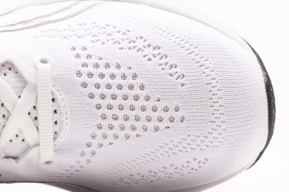 ASICS Gel-Nimbus 26 in classic White