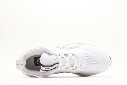 ASICS Gel-Nimbus 26 in classic White