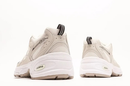 New Balance 530 in Ivory