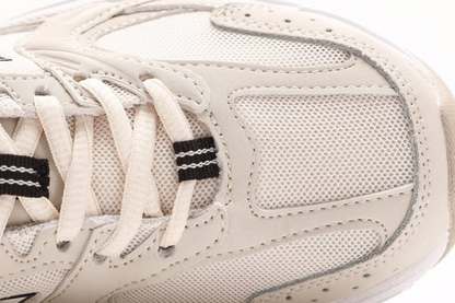 New Balance 530 in Ivory