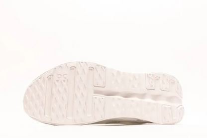 ON Running Cloudtilt LOEWE in All-White