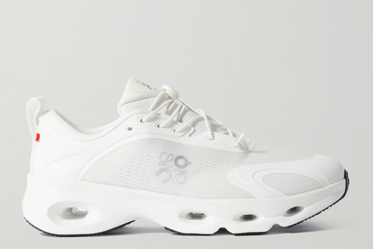 Loewe x Cluod running shoes in white