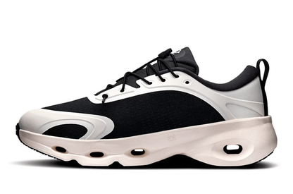 On Running Cloudsolo Loewe Black Eggshel